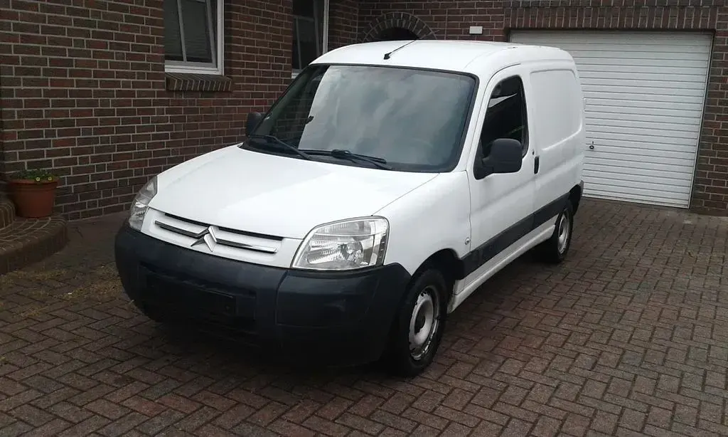 Used Citroën Berlingo First 75 HP (55 kW) 2008 White Minivan