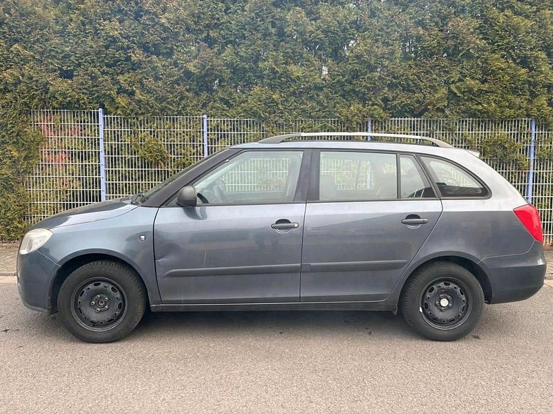 Gebraucht Skoda Fabia 69 PS (50 kW) 2009 Grau Kombi