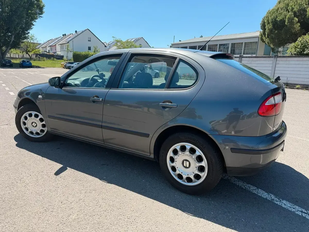 Gebraucht Seat Leon 105 PS (77 kW) 2002 Grau Kleinwagen