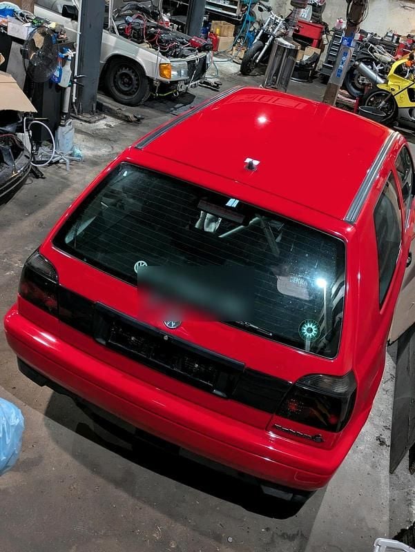 Gebraucht VW Golf III 75 PS (55 kW) 1996 Rot Kleinwagen