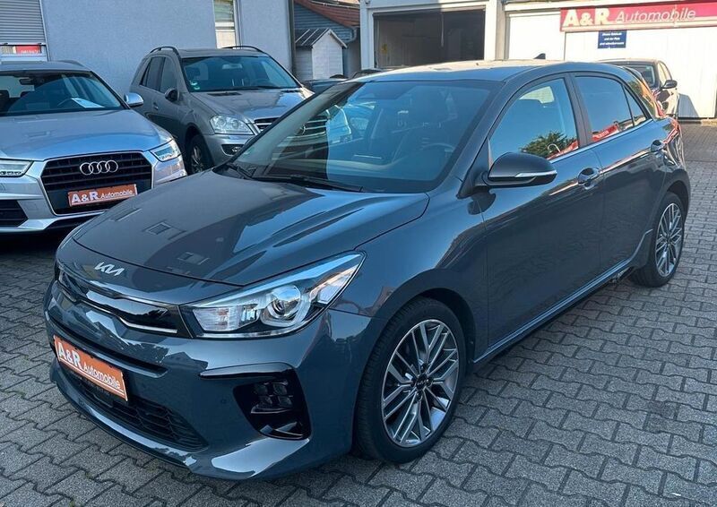 Grau Gebraucht 2023 Kia Rio GT-Line Limousine | 18.499 € (Guter Preis) - Bild 1/4