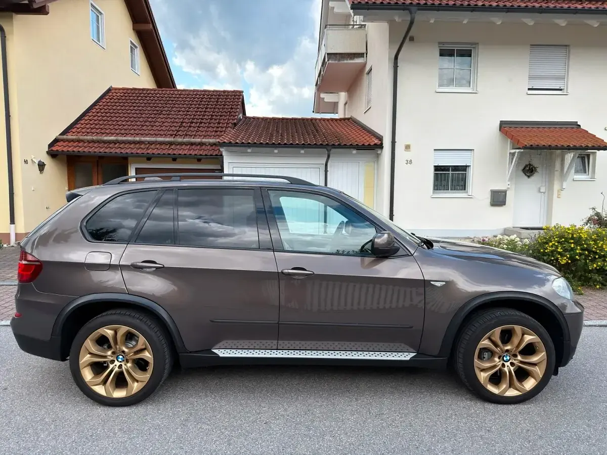 Gebraucht BMW X5 245 PS (180 kW) 2010 Braun SUV