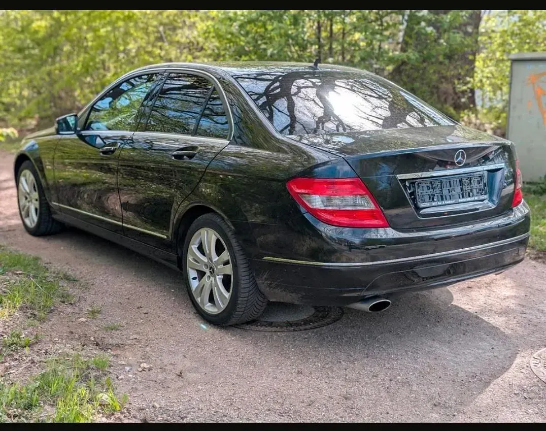 Gebraucht Mercedes C200 184 PS (135 kW) 2009 Schwarz Limousine