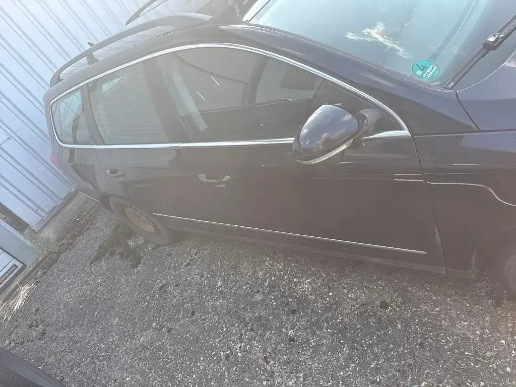 Gebraucht VW Passat 140 PS (102 kW) 2007 Schwarz Kombi