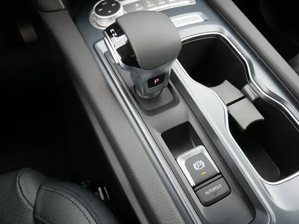 Neu Foton 3 162 PS (119 kW) 2026 Schwarz SUV