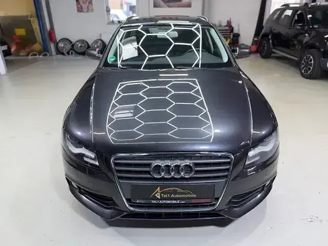Używany Audi A4 Ambition 120 KM (88 kW) 2011 Szary Kombi