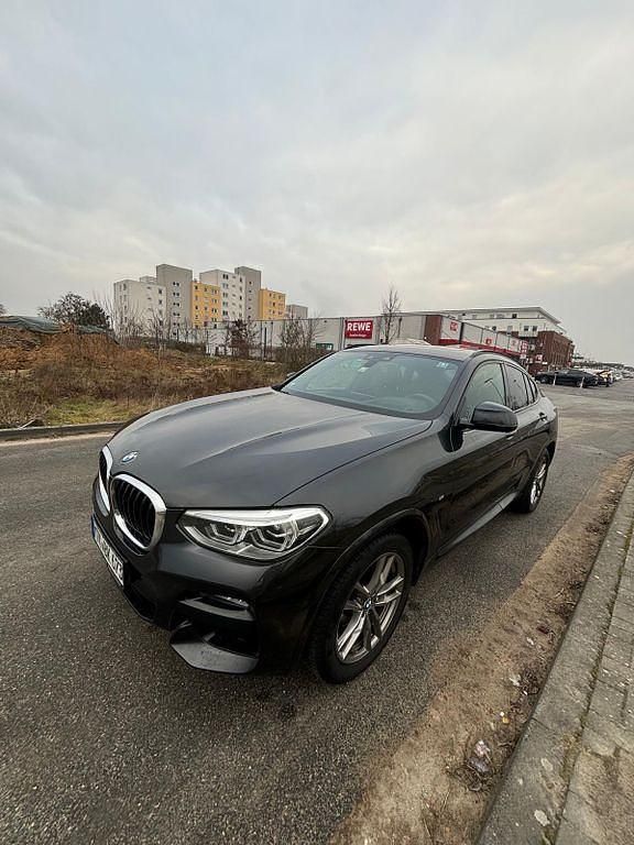 Grau Gebraucht 2020 BMW X4 M Sport SUV | 27.990 € (Etwas zu teuer) - Bild 1/4