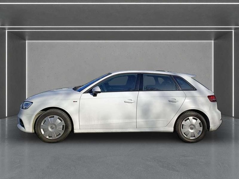 Gebraucht Audi A3 S-Line 150 PS (110 kW) 2019 Weiß Limousine