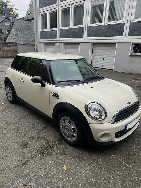Gebraucht Mini One D 90 PS (66 kW) 2010 Weiß Kleinwagen