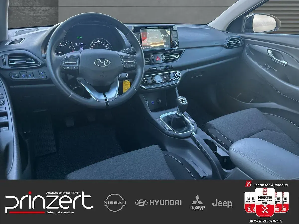 Gebraucht Hyundai i30 Edition 30 160 PS (117 kW) 2021 Teal blue / met Limousine