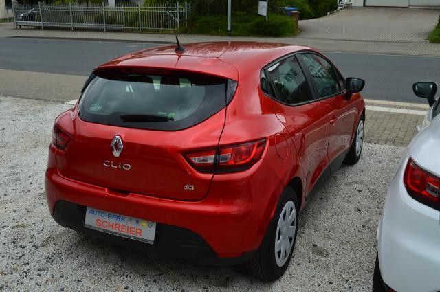 Gebraucht Renault Clio IV 90 PS (66 kW) 2013 Rot metallic Limousine