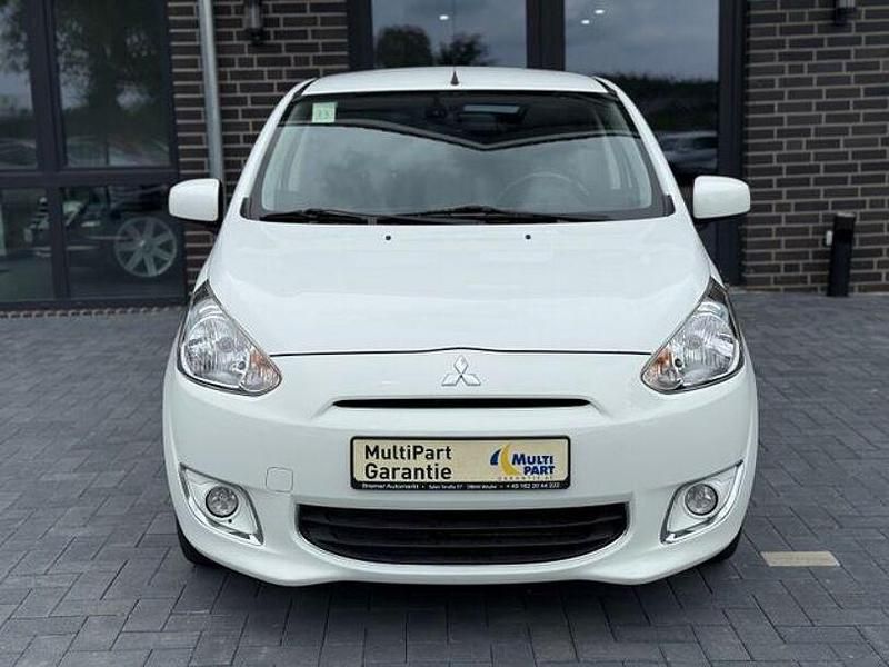 Gebraucht Mitsubishi Space Star 80 PS (58 kW) 2013 Weiß Kleinwagen