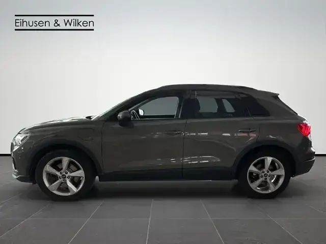 Gebraucht Audi Q3 Ambiente 245 PS (180 kW) 2022 Grau SUV