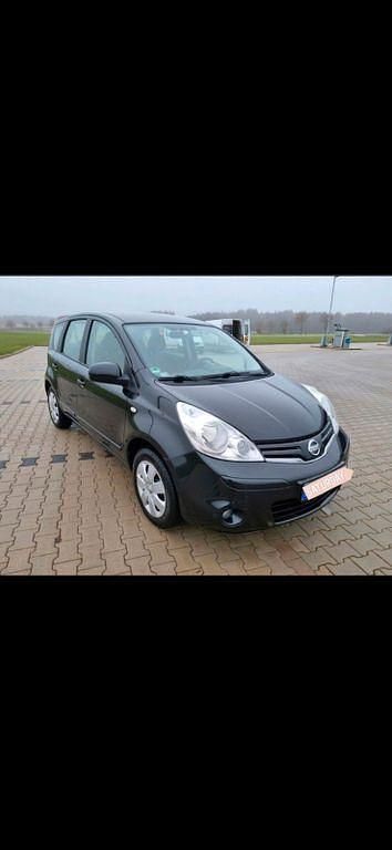 Schwarz Gebraucht 2009 Nissan Note Acenta Van / Kleinbus | 2.490 € (Fairer Preis) - Bild 1/4