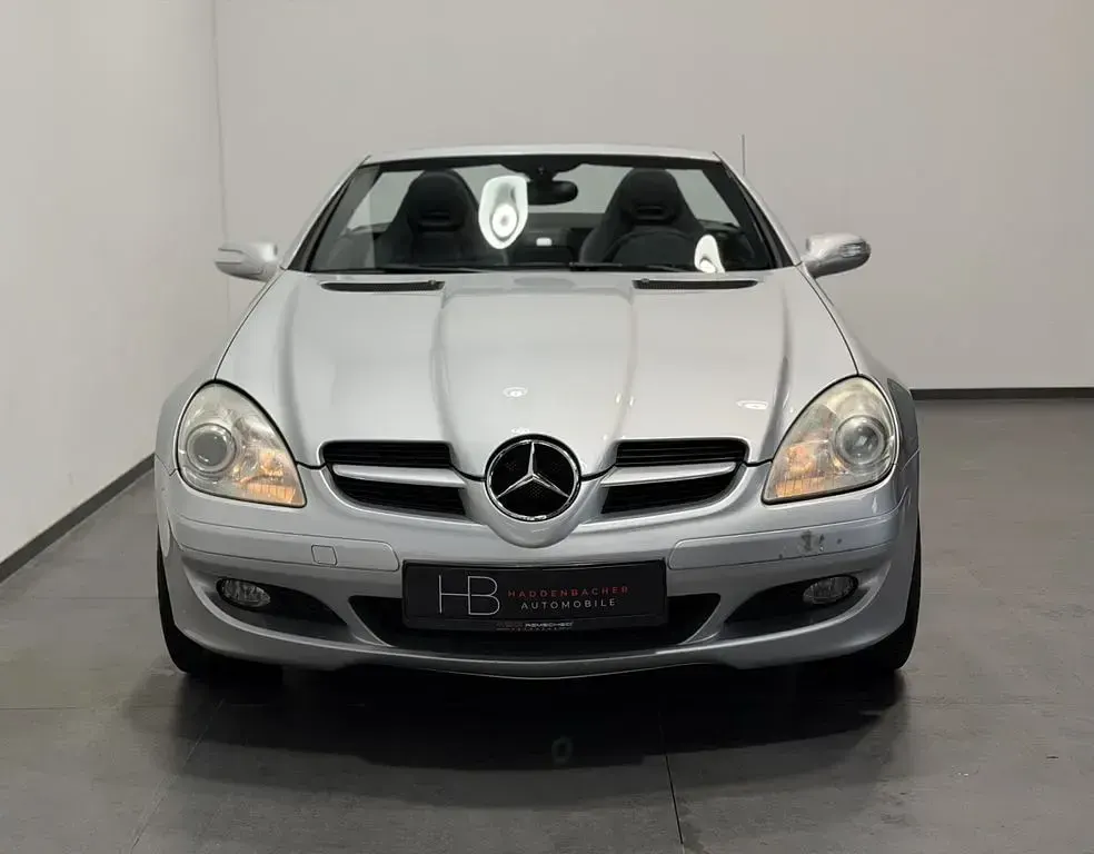 Gebraucht Mercedes SLK280 231 PS (169 kW) 2005 Silber Cabrio