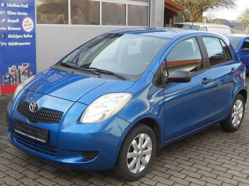 Gebraucht Toyota Yaris Cool 69 PS (50 kW) 2007 Blau Kleinwagen