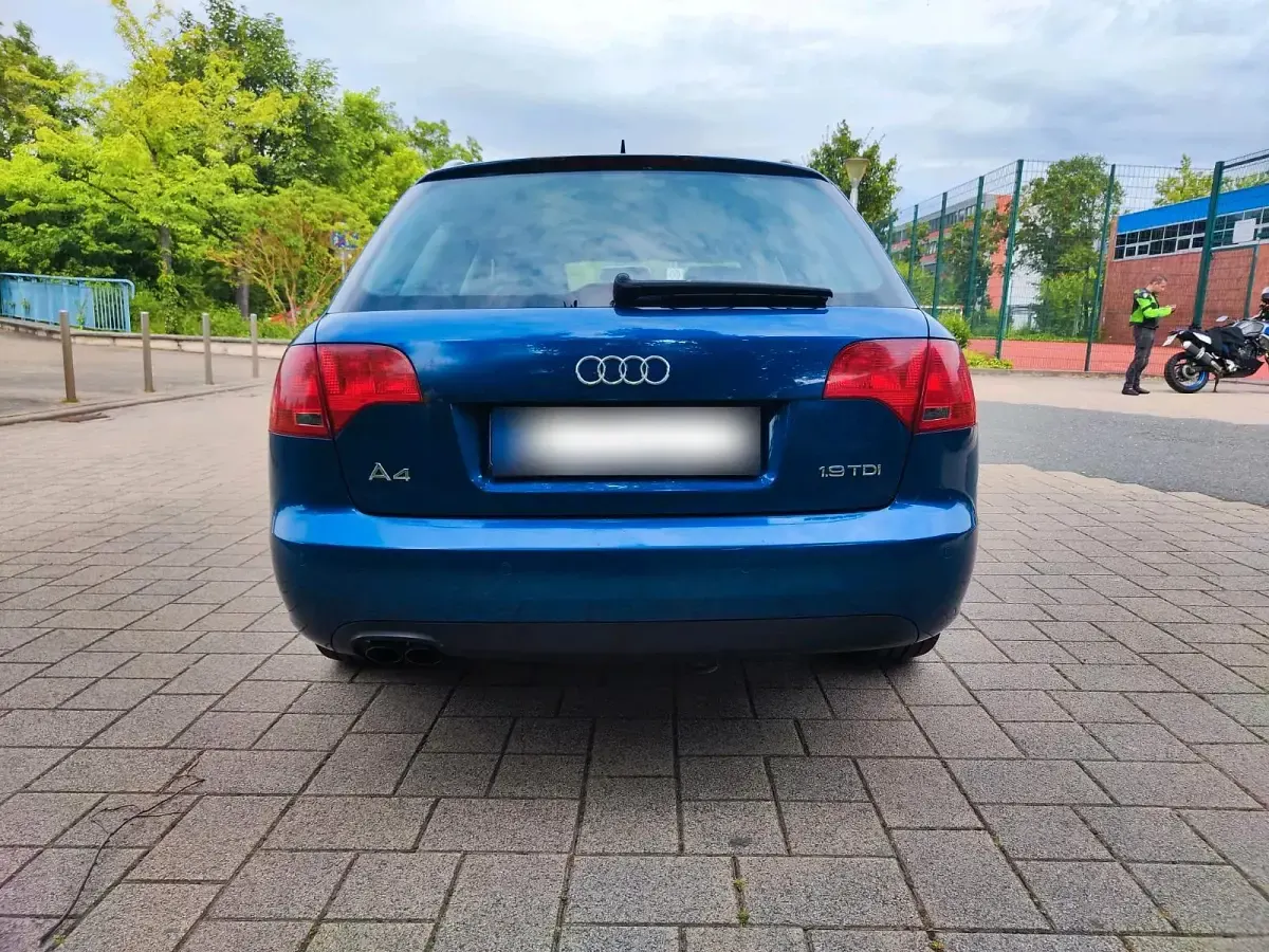 Gebraucht Audi A4 115 PS (84 kW) 2007 Blau Kombi