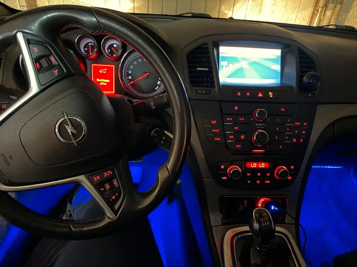 Gebraucht Opel Insignia Sport 160 PS (117 kW) 2009 Grau Kombi
