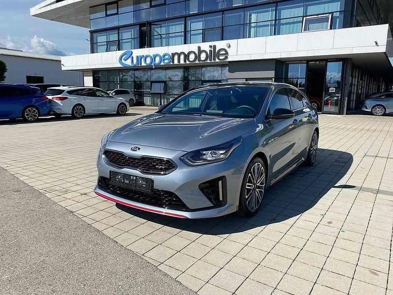 Gebraucht Kia ProCeed 204 PS (150 kW) 2020 Lunarsilber metallic/silber Kombi