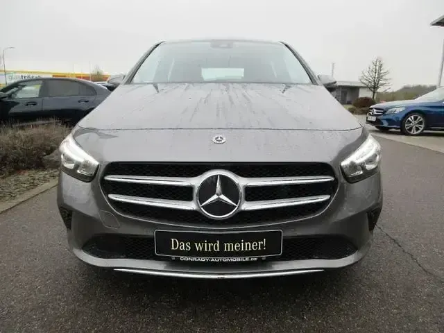 Gebraucht Mercedes B250 Progressive 224 PS (164 kW) 2019 Andere Van / Kleinbus