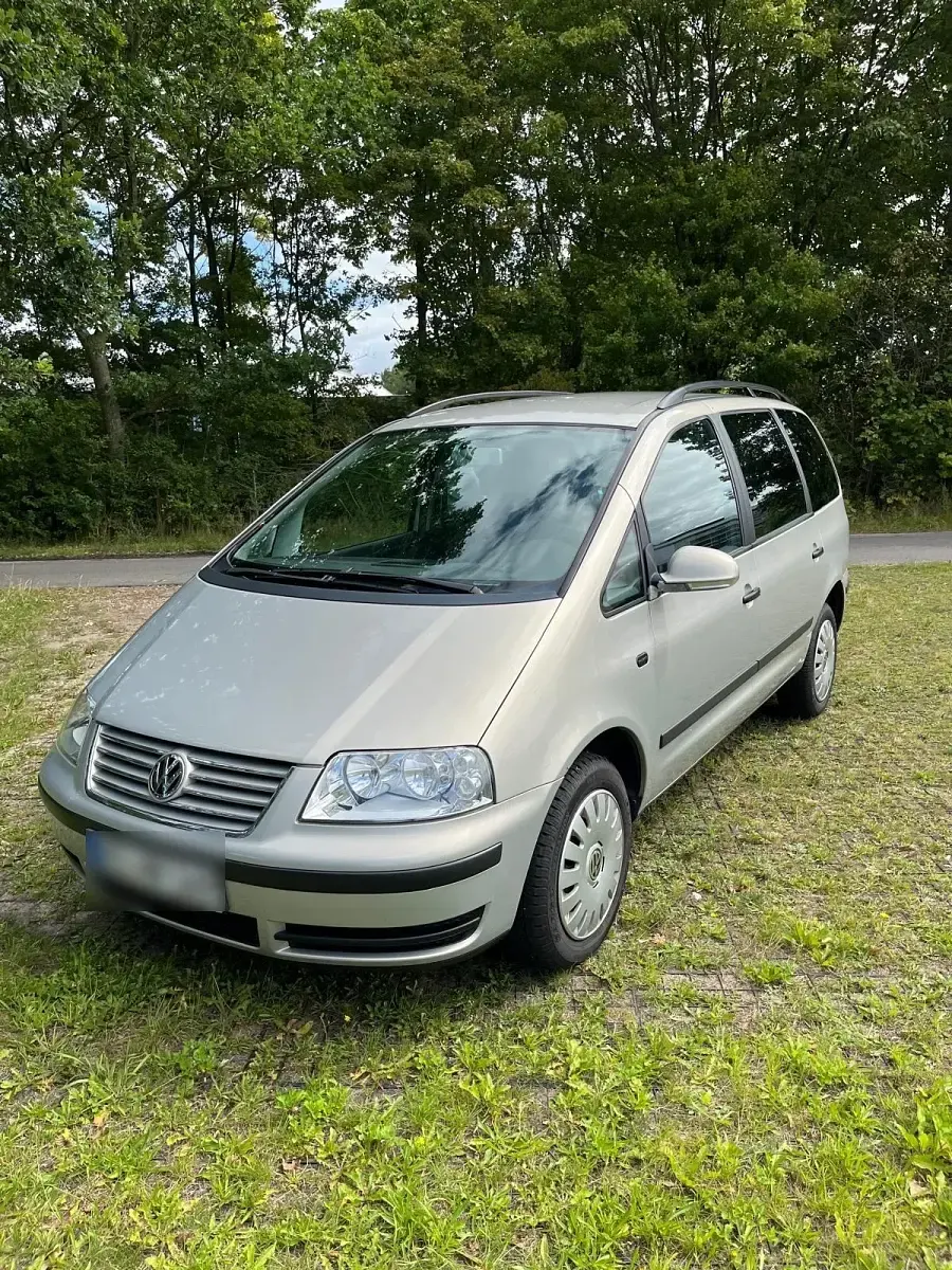 Gebraucht VW Sharan Trendline 116 PS (85 kW) 2009 Silber Van / Kleinbus
