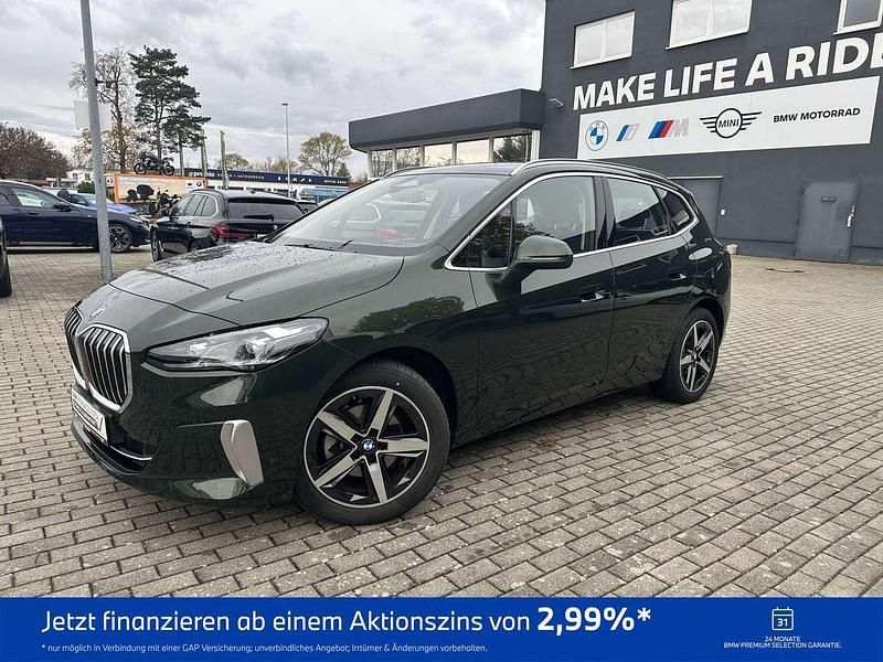 Gebraucht BMW 218 136 PS (100 kW) 2024 Sanremo green Van / Kleinbus