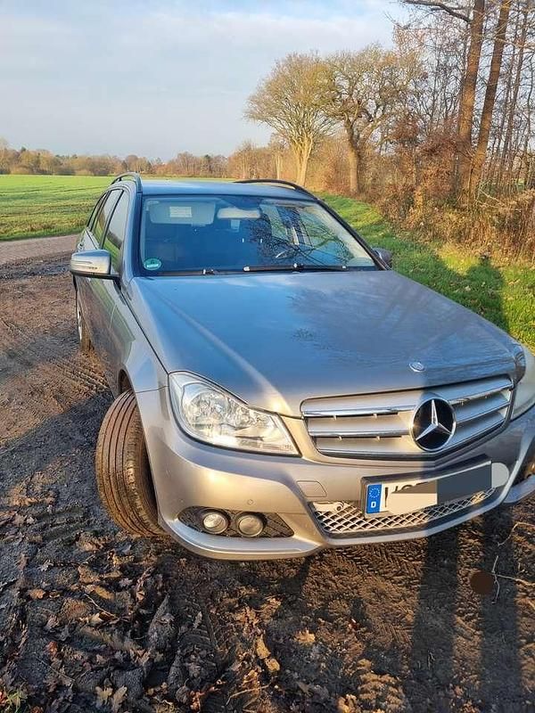Second-hand Mercedes C180 120 CP (88 kW) 2013 Argintiu Break