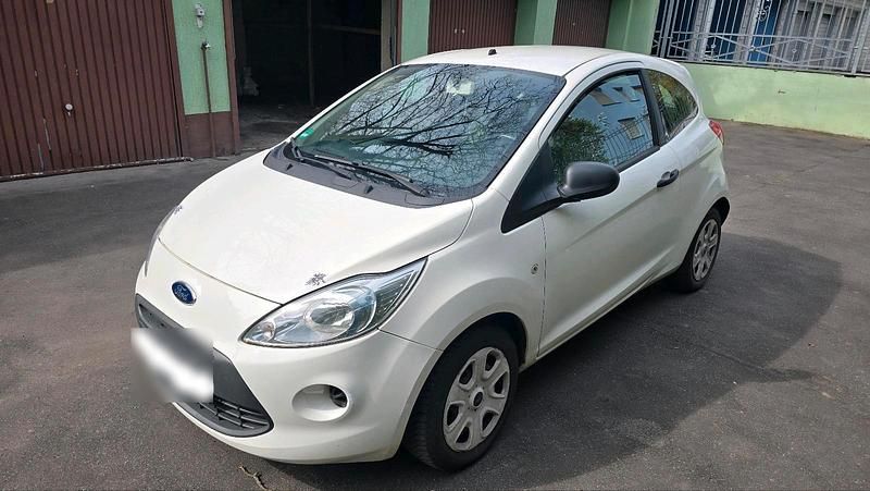 Gebraucht Ford Ka 69 PS (50 kW) 2012 Weiß Kleinwagen