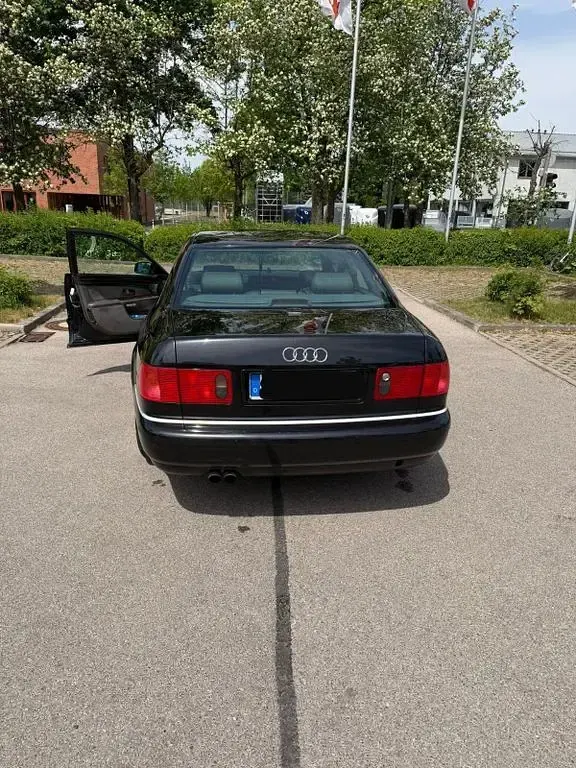 Gebraucht Audi A8 260 PS (191 kW) 2000 Schwarz Limousine