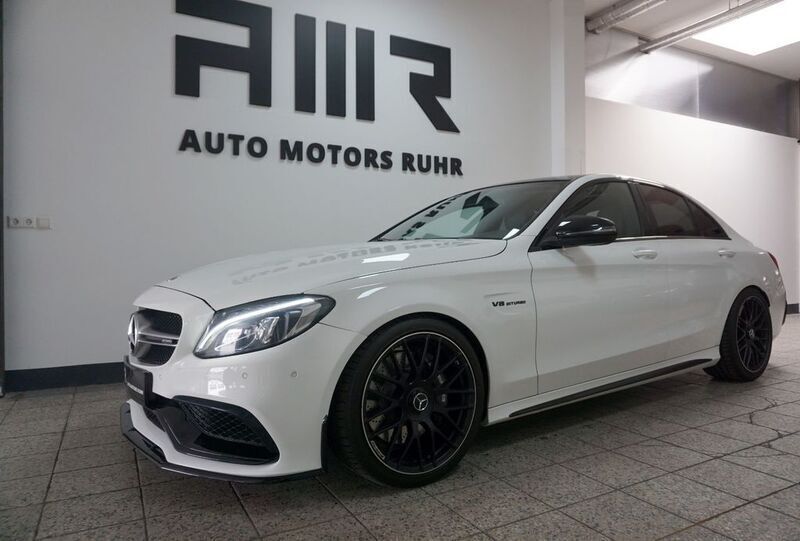 Weiß Gebraucht 2017 Mercedes C63 AMG AMG Limousine | 42.949 € (Fairer Preis) - Bild 1/4