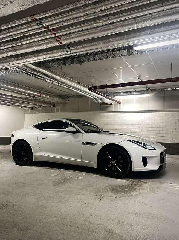 Gebraucht Jaguar F-Type 300 PS (220 kW) 2019 Weiß Coupé