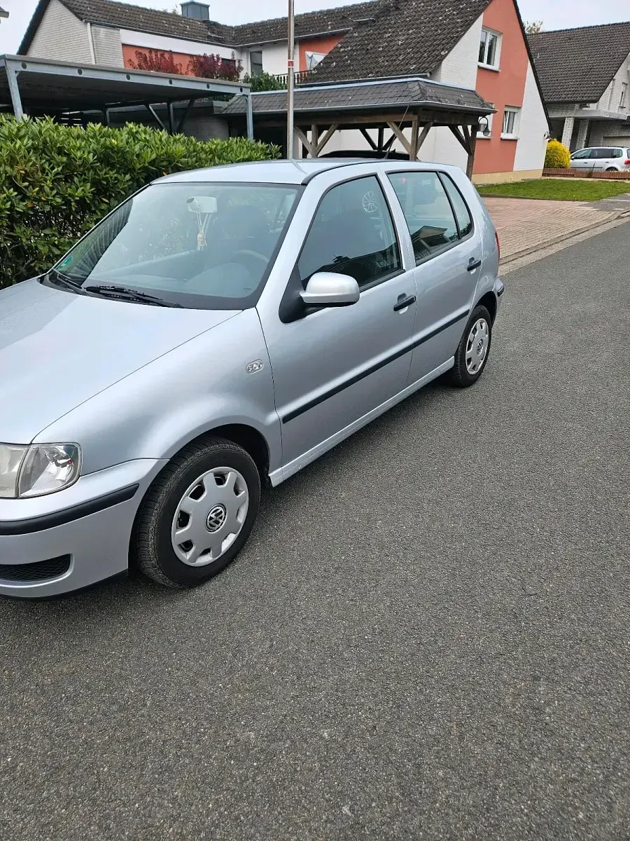 Gebraucht VW Polo 65 PS (47 kW) 2001 Grau Kleinwagen