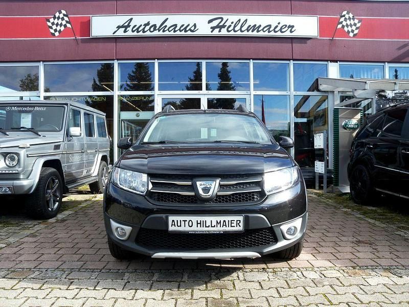 Gebraucht Dacia Sandero Prestige 90 PS (66 kW) 2014 Schwarz SUV