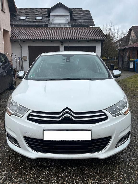 Gebraucht Citroën C4 Tendance 120 PS (88 kW) 2014 Weiß Limousine