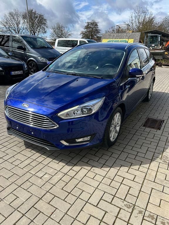 Second-hand Ford Focus Titanium 125 CP (91 kW) 2017 Albastru Berlinǎ