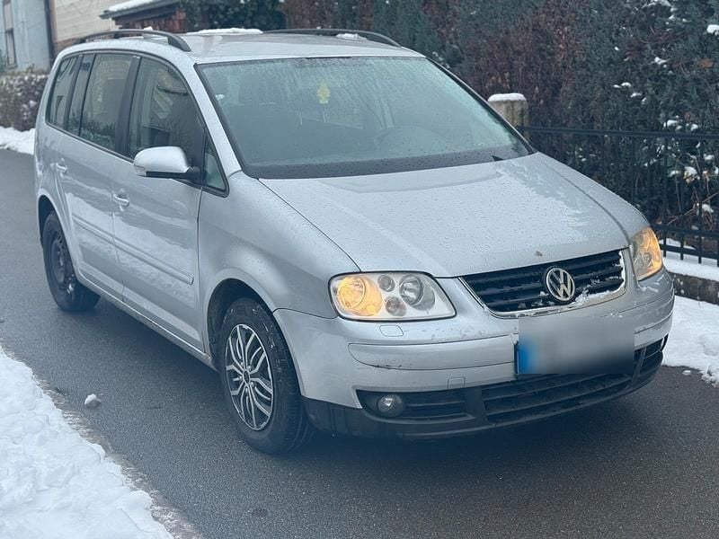 Grau Gebraucht 2006 VW Touran Van / Kleinbus | 1.450 € (Superpreis) - Bild 1/4