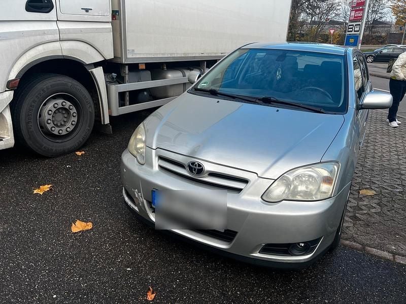 Silber Gebraucht 2005 Toyota Yaris Kleinwagen | 3.500 € (Teuer) - Bild 1/4