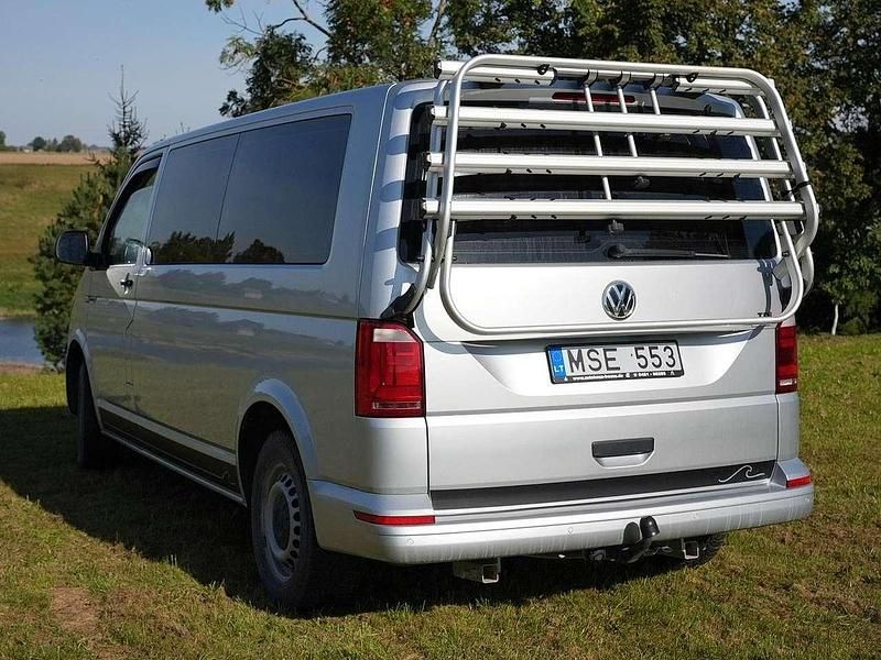 Gebraucht VW Transporter 150 PS (110 kW) 2016 Silber Van