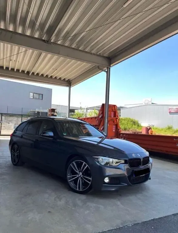 Gebraucht BMW 320 M Sport 163 PS (119 kW) 2017 Grau Kombi
