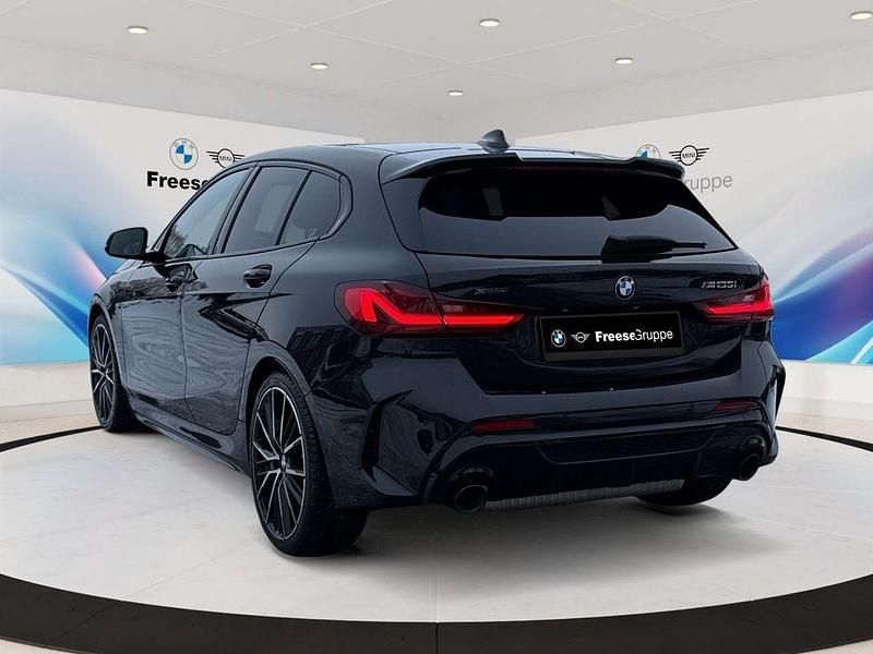Gebraucht BMW M135 Performance 306 PS (225 kW) 2023 Schwarz Kleinwagen