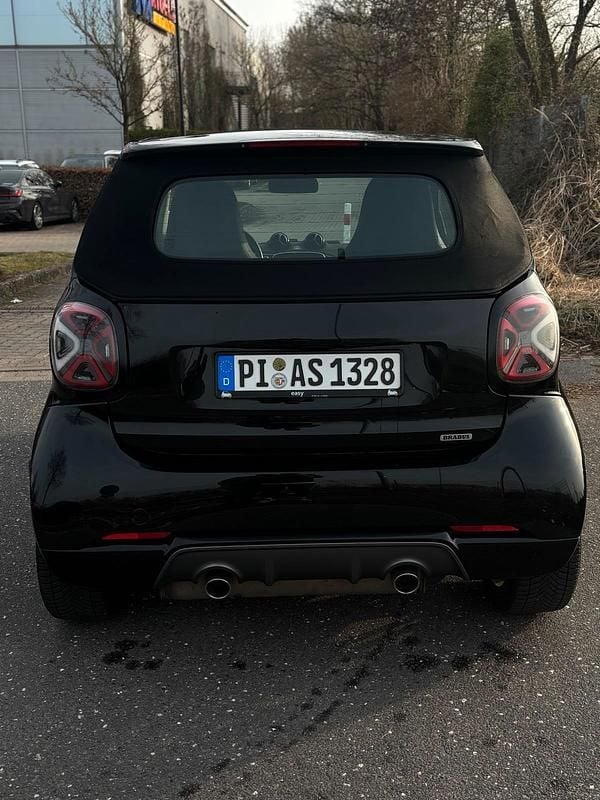 Gebraucht Smart ForTwo Cabrio Brabus 109 PS (80 kW) 2017 Schwarz Cabrio