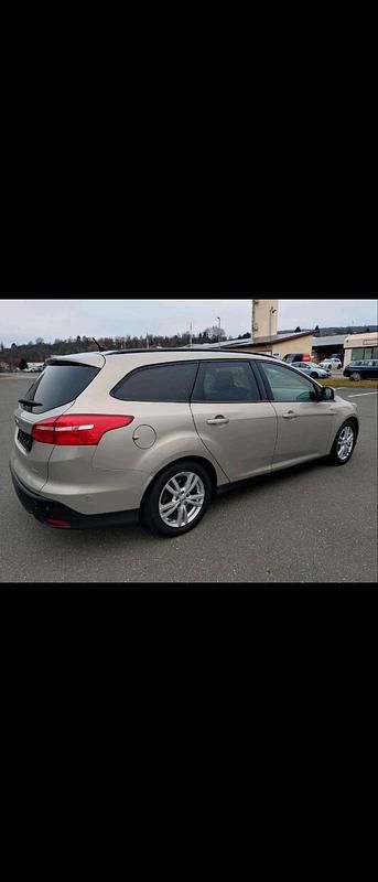 Gebraucht Ford Focus 150 PS (110 kW) 2015 Andere farben Kombi