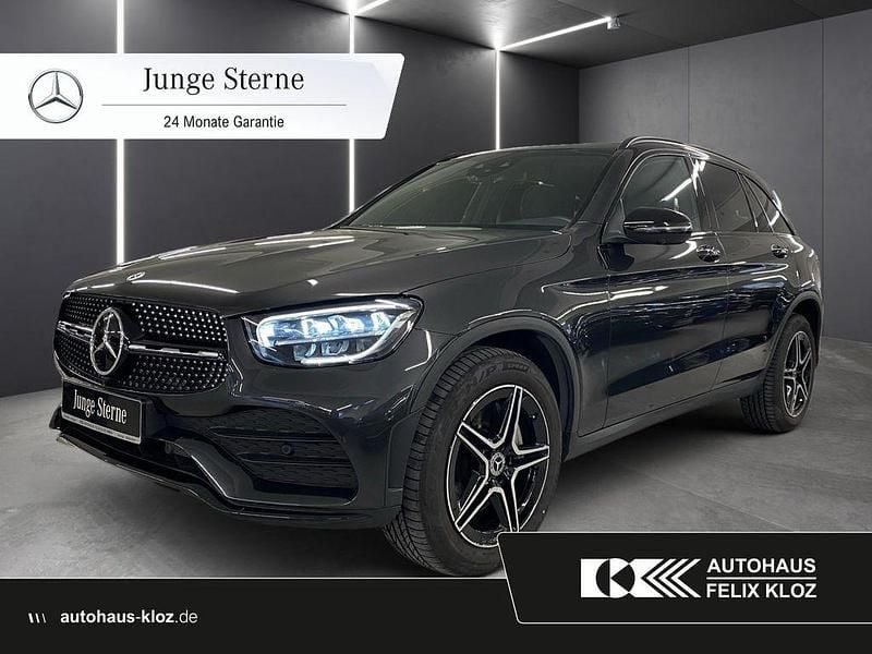 Grau Gebraucht 2022 Mercedes GLC220 AMG SUV | 45.400 € (Guter Preis) - Bild 1/4