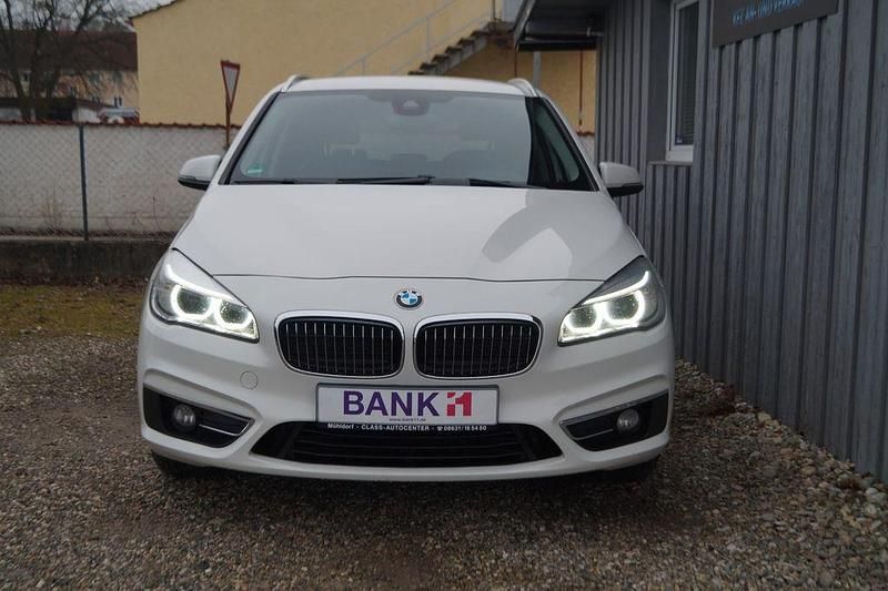 Gebraucht BMW 218 Active Tourer Luxury Line 150 PS (110 kW) 2014 Weiß Van / Kleinbus