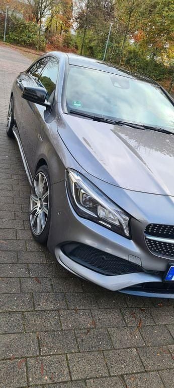 Gebraucht Mercedes CLA250 AMG line 211 PS (155 kW) 2018 Grau Limousine