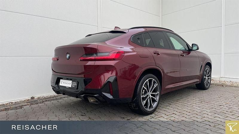 Gebraucht BMW X4 Efficient Dynamics 252 PS (185 kW) 2023 Aventurinrot metallic SUV
