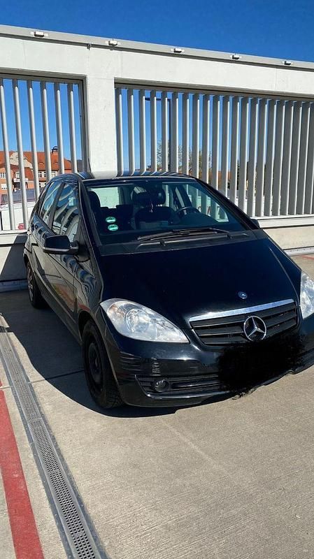 Gebraucht Mercedes A150 95 PS (69 kW) 2008 Schwarz Kleinwagen