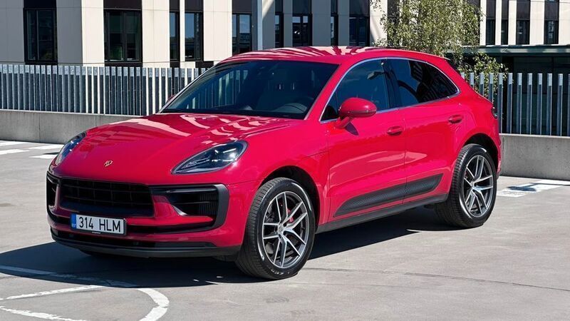 Rot Gebraucht 2023 Porsche Macan S SUV | 64.990 € - Bild 1/4