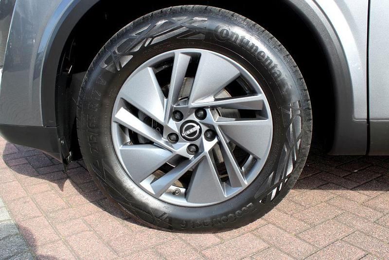 Gebraucht Nissan Qashqai Acenta 158 PS (116 kW) 2023 Grau SUV