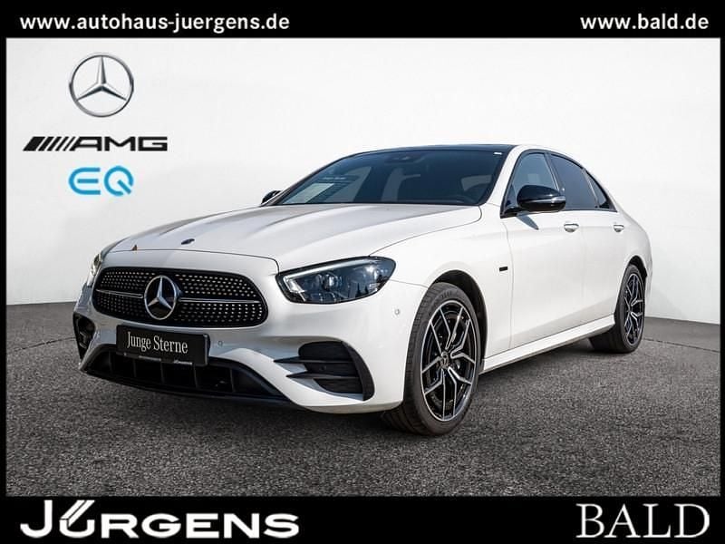 Weiss unilack polarweiß Gebraucht 2021 Mercedes E300 AMG Limousine | 36.750 € (Guter Preis) - Bild 1/4